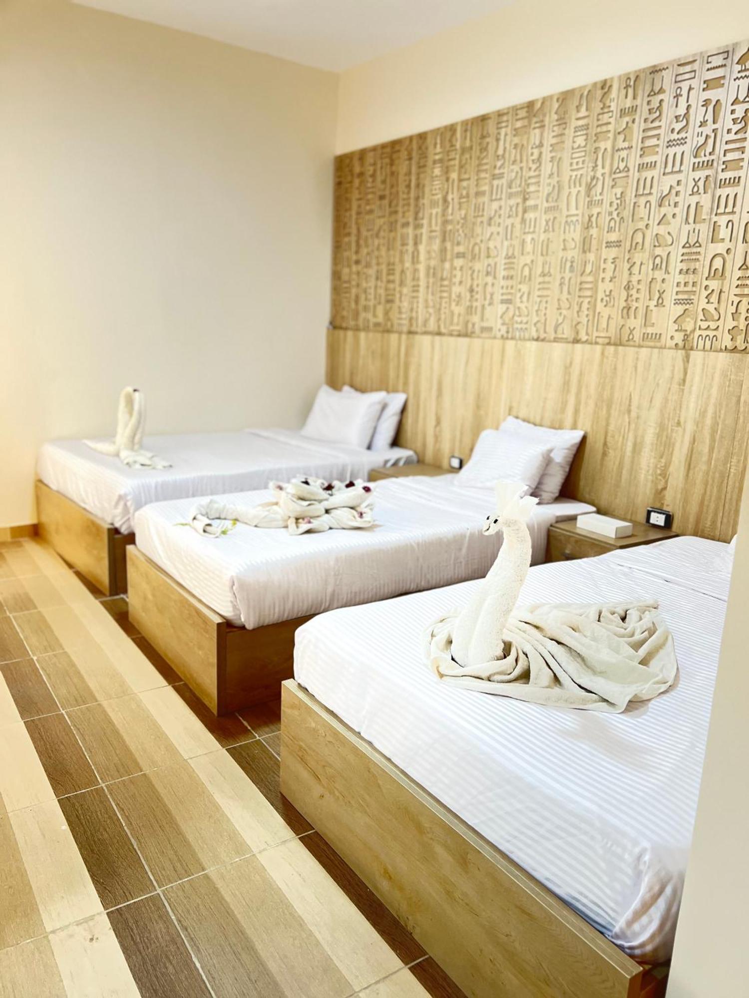 Pyramids View Apartment